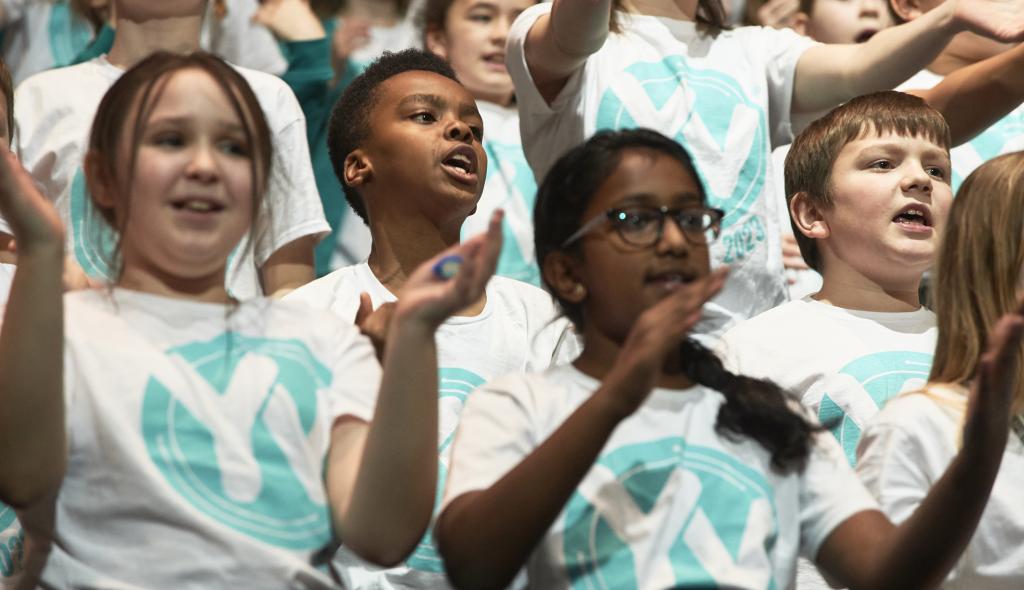 children singing